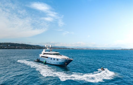 Concept-Marine Custom tri-deck 42 Metre