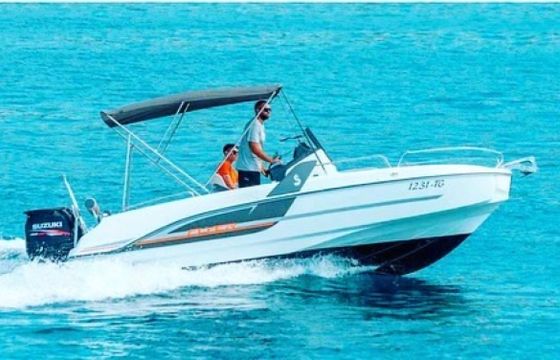 Bénéteau Flyer 6.6 SPACEdeck