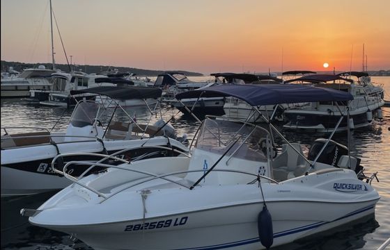 Quicksilver Activ 555 Open