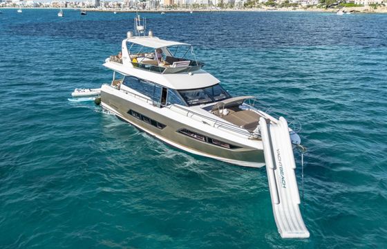 Prestige Yachts BLUE M