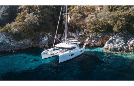 Lagoon 42