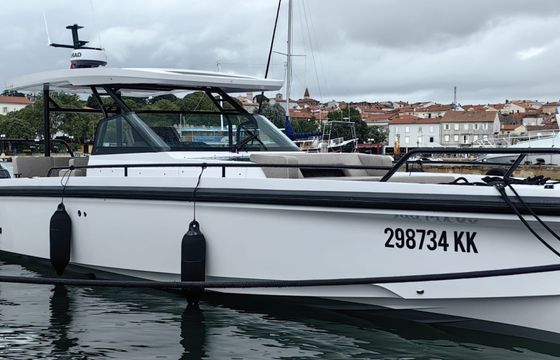 Axopar 37 Sun-Top