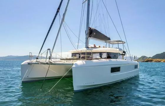 Lagoon 43