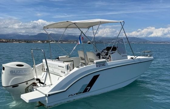 Bénéteau Flyer 7 SPACEdeck