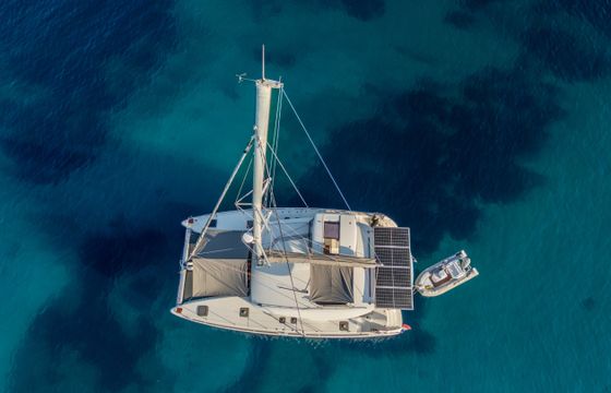 Lagoon 450 Sport Top