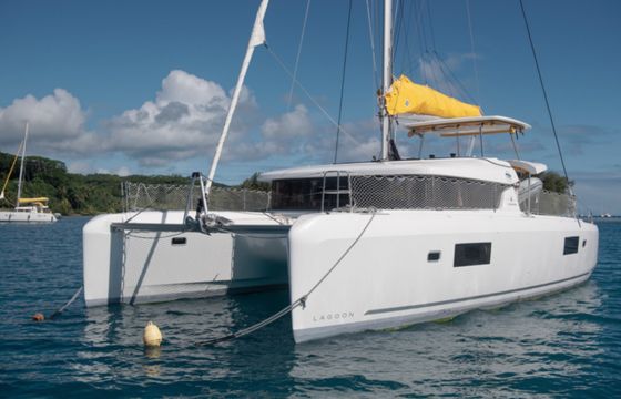 Lagoon 42