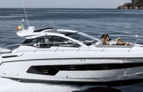 Azimut Atlantis 44