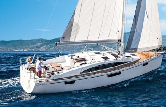 Bavaria Vision 42 Owner Version