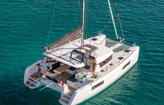 Lagoon 40