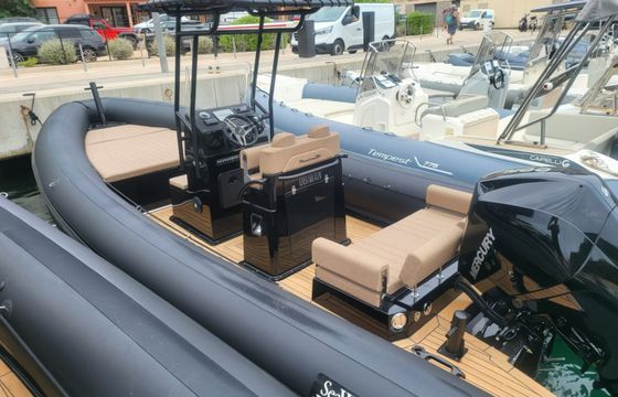 Sea Water Phantom 230