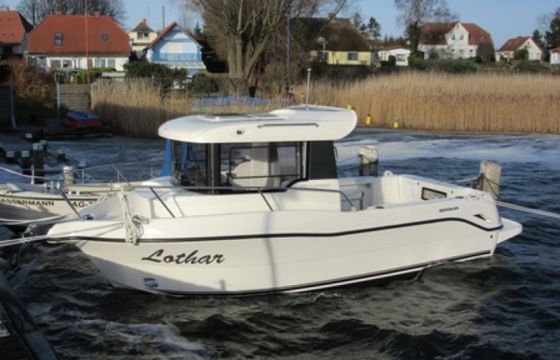 Quicksilver Arvor 690