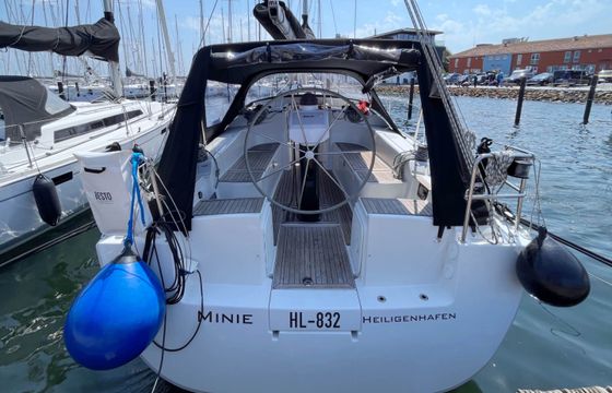 Hanse 370