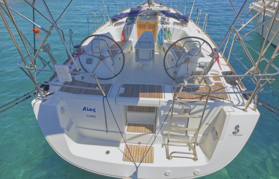 Bénéteau Oceanis 43