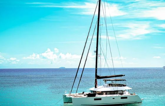 Lagoon 560