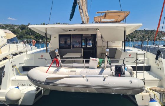 Fountaine Pajot Lucia 40