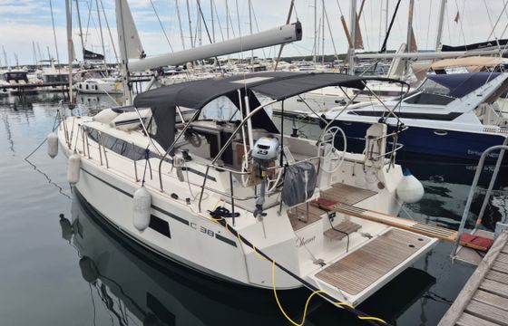 Bavaria C38