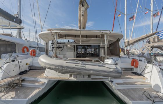 Lagoon 42