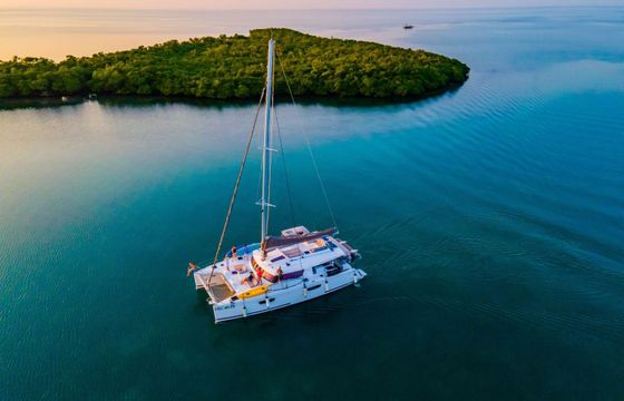 Fountaine Pajot Discover