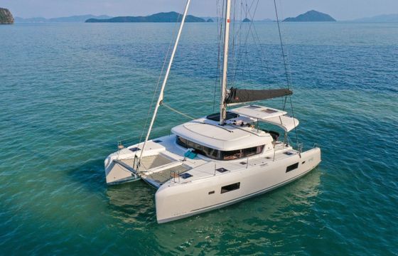 Lagoon 42