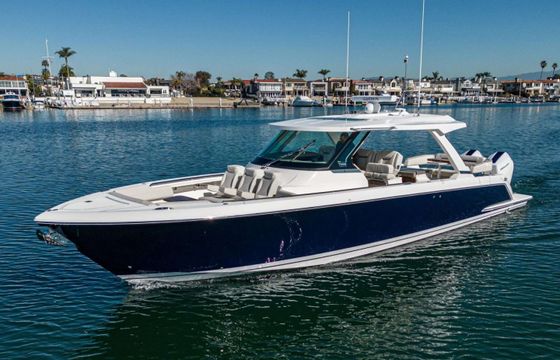 Tiara 43