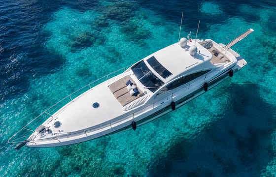 Pershing 65
