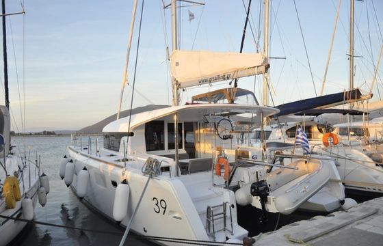 Lagoon 39