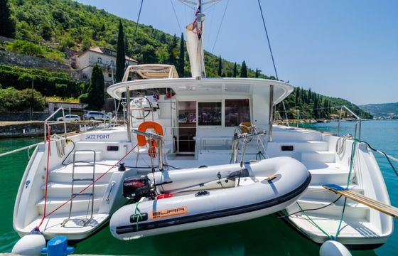 Lagoon 400