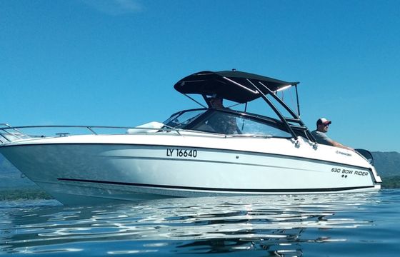Parker 630 bowrider