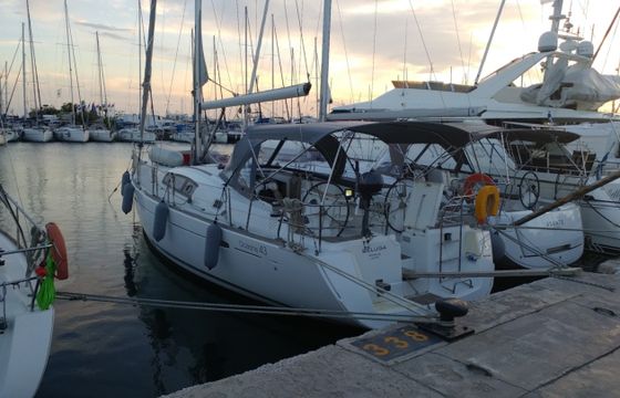 Bénéteau Oceanis 43