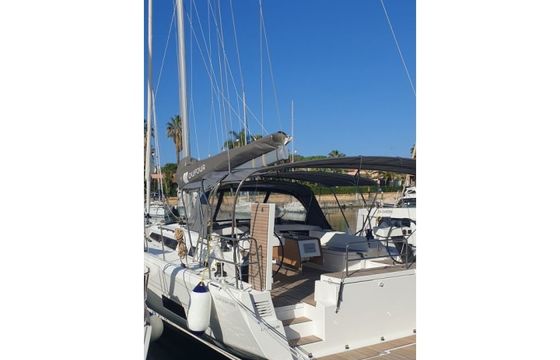 Dufour 470