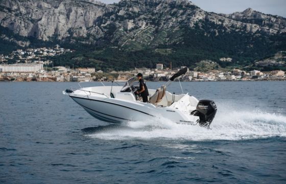 Quicksilver Activ 605 Open