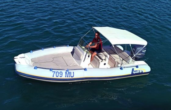 Marlin Boat 18