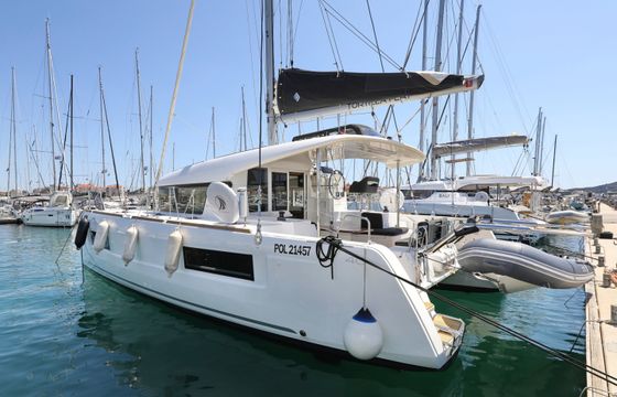 Lagoon 40