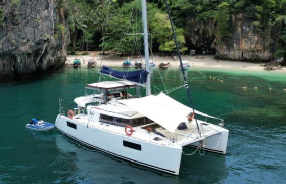 Lagoon 450 F