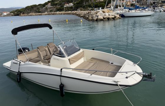 Quicksilver Activ 605 Open