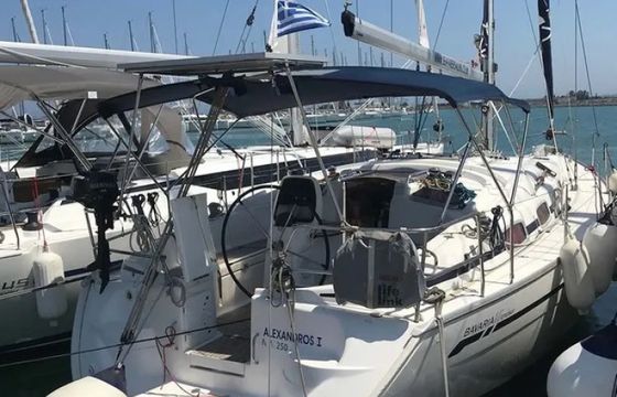 Bavaria 37