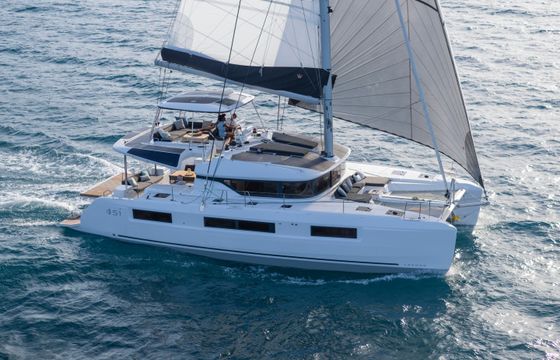 Lagoon 51