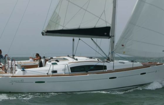 4 OCEANIS 40