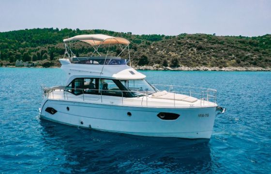Bavaria E40 Fly