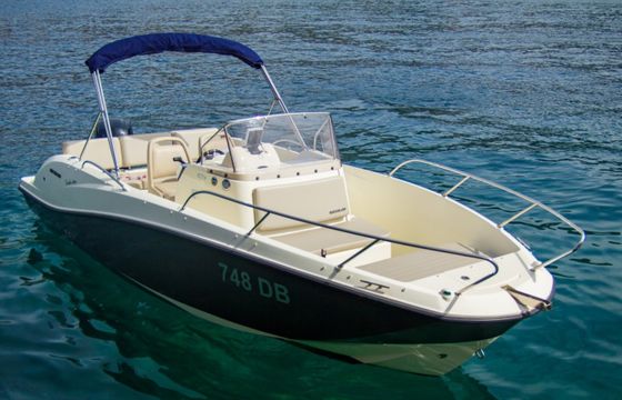 Quicksilver Activ 675 Open