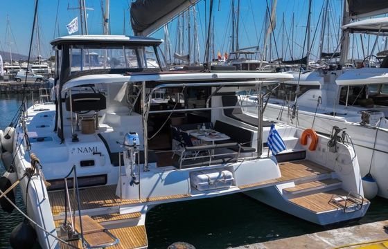 Lagoon 42
