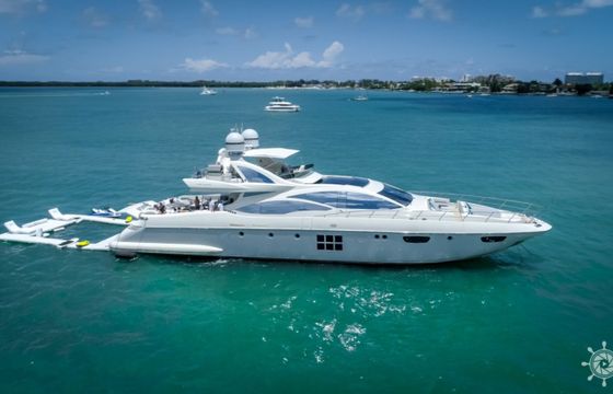 Azimut Scarlet