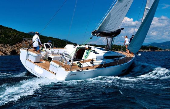 Elan E5