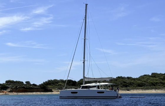 Fountaine Pajot Astrea 42