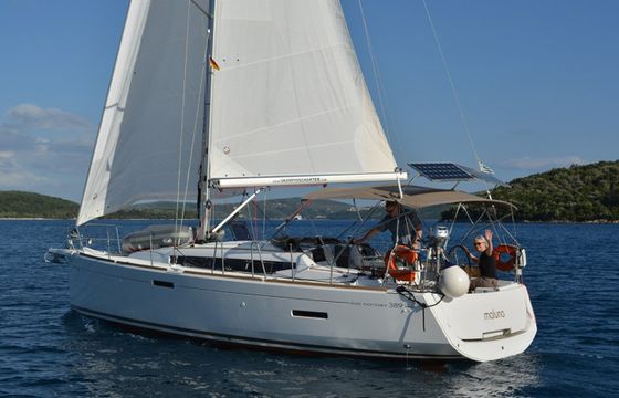 Jeanneau 389