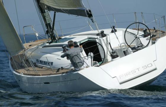 Bénéteau First 50