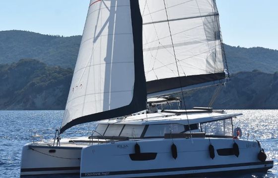 Fountaine Pajot Isla 40