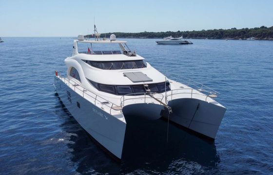 Sunreef SKYLARK