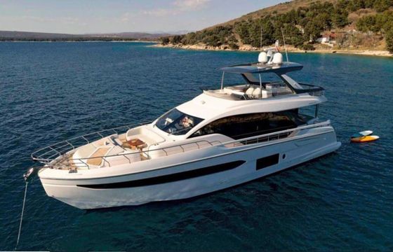 Azimut 78 Fly - 4 + 1 cab.