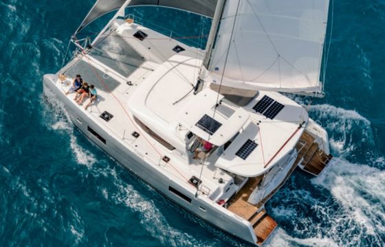 Lagoon 42